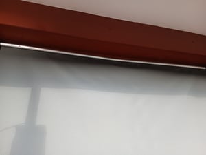 Verdunklungsrollo 100x130cm Schwarz Thermorollo Fensterrollo Klemmfix ohne Bohren Seitenzugrollo Sonnenschutz Wärmeschutz Blickdicht Rollo Kunden-Foto 9