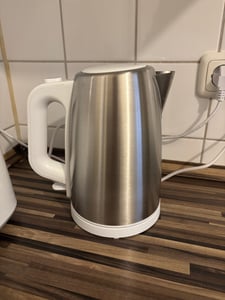 Braun WK 1500, 1,7 l, 2200 W, Edelstahl, Weiß, Wasserstandsanzeige, Überhitzungsschutz Kunden-Foto 4