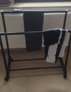 Garderobenständer mit 2 Kleiderstangen Kunden-Foto 1