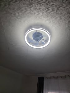 Jayseuw Deckenventilator Ø 50cm LED Deckenleuchte mit Beleuchtung und Fernbedienung Deckenlampe Kunden-Foto 7