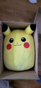 Plüschtier Pokémon - Happy Pikachu 35 cm (Squishmallow) Kunden-Foto 1