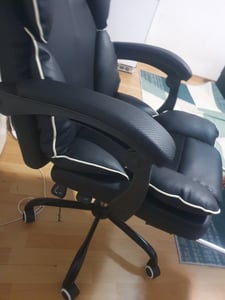 Gaming-Stuhl mit Ventilator, Bürostuhl, Luftkühler und Kühlung – Belüfteter Kühlsitz, mit Liegefunktion,  sanfte Vibrationsmassage, Schwarz Kunden-Foto 25