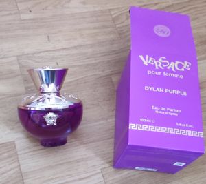 Versace Pour Femme Dylan Purple Eau de Parfum 100 ml Kunden-Foto 1