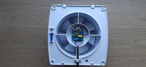 VINGO Badluefter 150mm mit Feuchtigkeitssensor und einstellbarer Nachlaufzeit, Wandluefter mit Rueckflussleitblech und Timing-Funktion, Ventilator Luefter fuer Bad WC Kueche Wandventilator Badezimmer Kunden-Foto 3