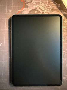 Apple iPad Pro, 27,9 cm (11"), 2420 x 1668 Pixel, 2 TB, 16 GB, iPadOS 17, Silber Kunden-Foto 1
