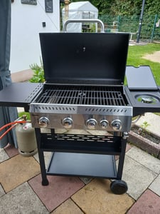 Outsunny Gasgrill 12 KW 4+1 Brenner BBQ Grillwagen aus Edelstahl Seitenbrenner Kunden-Foto 1