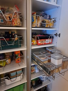 CASARIA® Teleskopschublade Ausziehbare Schublade Küche 50cm 20kg Belastbar Verchromt Korbauszug mit Zubehör Haushalt Küchenschrank Kleiderschrank Kunden-Foto 1