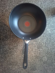 Tefal Jamie Oliver Kitchen Essentials Wokpfanne 28 cm, E3141944 Kunden-Foto 1
