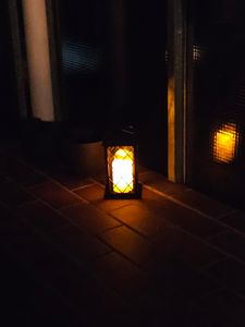 LUMILED 2x Set Solarlaterne Außen Solar Laternen Draußen LED Glas Laterne Solarleuchte Kerze Flammeneffekte Kerzenlaterne IP44 Vintage schwarz Hängend Dekorative Außenleuchte Gartenlampe Kunden-Foto 1