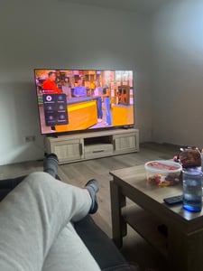 Samsung UE85U7000FU, 2,16 m (85"), 3840 x 2160 Pixel, LED, Smart-TV, WLAN, Schwarz Kunden-Foto 5