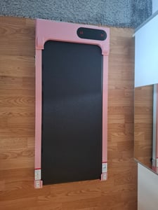 Laufband mit 7 % Steigung – 3-in-1-Laufbänder bis 130 kg – 1–8 km/h einstellbar – Lauffläche 38,5 x 90 cm – Schwarz Kunden-Foto 9