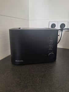 Brabantia BBEK1027, 2 Scheibe(n), Schwarz, Tasten, Drehregler, 980 W, 297 mm, 167 mm Kunden-Foto 1