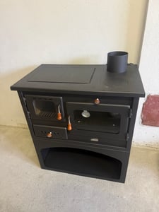 EEK A Poêle de cuisine à bois Prity 1P34 - 10 kw Photo du client 3