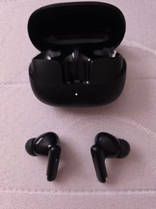 Bluetooth In-Ear Kopfhörer Kabellos mit Ladecase und Mikrofon – Für iPhone, Samsung & Android – Weiß Kunden-Foto 4