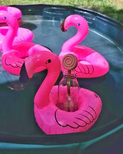 Oblique Unique 5x Schwimmender Flamingo Getränkehalter aufblasbar Pool Badespielzeug Kunden-Foto 1
