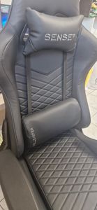 SENSE7 Spellcaster Gaming Stuhl  Schwarz - Ergonomischer Bürostuhl PC Schreibtischstuhl Zockerstuhl 150 kg 2D-Armlehnen 160° Chefsessel Kunden-Foto 1