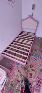Letto imbottito Flieks 90x200cm con rete a doghe, letto per bambini letto per ragazzi con LED, letto singolo letto in legno con testiera, letto classico, Similcuoio, bianco Foto del cliente 3
