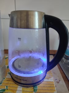 Aigostar Wasserkocher mit Temperatureinstellung 1.7L Glas mit LED 2200W, 2 in 1 Teekocher, Edelstahl Teesieb, 60-100℃ Wahl, 120 Min Warmhaltefunktion Kunden-Foto 10