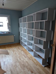 Knihovna VASAGLE s 5 úrovněmi, stojící police, 24 x 90 x 159 cm, úložný regál s otevřenými přihrádkami Fotografie od zákazníka č. 3