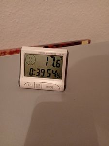Thermometer Hygrometer Digital Innen LCD Raumthermometer Feuchtigkeitssensor Luftfeuchtigkeit Temperatur Innenräume Büro Babyzimmer Wohnzimmer Retoo Kunden-Foto 2