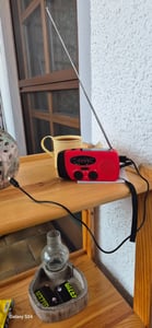 Solar radio, Solar Kurbelradio mit LED-Taschenlampe, Notfallradio AM/FM Wetter, 2000mAh Akku, Handkurbel-Dynamo, Powerbank für Smartphone Kunden-Foto 6