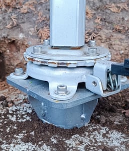 Fiqops Schirmständer Universal Bodenplatte Kurbelschirm Sonnenschirmständer Metall Bodenträger 16 cm Kunden-Foto 1