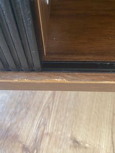 Komoda Merax z 3 szufladami i 2 drzwiczkami, kredens z regulowanymi półkami, szerokość 117,5 cm, czarny Zdjęcie produktu od klienta nr 2