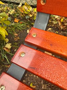 Steile Gartenbank