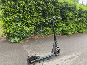 Elektroroller JOYOR S5 Mit ABE-Gutachten - 500W Motor 48V13AH Batterie 45KM Reichweite Scheibenbremsen - Schwarz Kunden-Foto 7