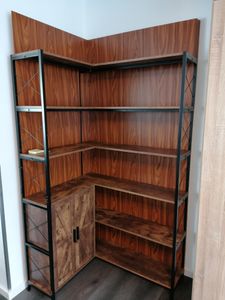 VEVOR Scaffale angolare a 7 livelli, supporto angolare alto Scaffale espositivo Scaffale di stoccaggio con struttura in metallo e ripiani in legno, scaffale verticale (91 kg per livello) Scaffale espositivo per camera da letto Soggiorno Ufficio Marrone Foto del cliente 3