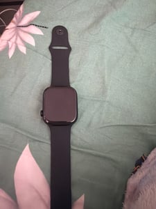 Apple Watch Series 11 , OLED, Touchscreen, 64 GB, WLAN, GPS, 36,9 g Kunden-Foto 1