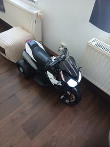 FCH 6V 7Ah Elektro Kindermotorrad Kinderfahrzeug Elektro-Dreirad 88 x 42 x 53cm Rot Kunden-Foto 2