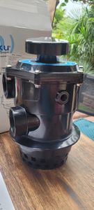 6-Wege Top-Mount Ventil 3x 1 1/2'' Innengewinde mit Manometer Kunden-Foto 1