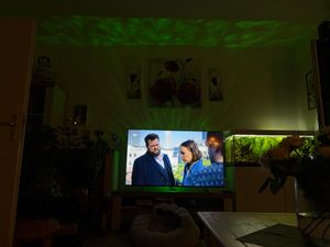 Samsung 65" Crystal UHD 4K DU7199 Tizen OS™ Smart TV (2024), 165,1 cm (65"), 3840 x 2160 Pixel, Kristall, Smart-TV, WLAN, Schwarz Kunden-Foto 3