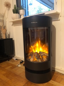 Xaralyn Stufa elettrica - Modello Olaf - Potenza di riscaldamento: 2000 Watt - Stufa a forma di camino, autoportante e rotonda - Non richiede canna fumaria Foto del cliente 1