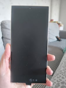 Samsung Galaxy S24 Ultra , 17,3 cm (6.8"), 3120 x 1440 Pixel, 12 GB, 1 TB, 200 MP, Schwarz, Titan Kunden-Foto 3
