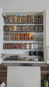 Vauth Sagel VS TOP Spice Gewürzablage 2er-Set - Gewürz Organizer für bis zu 12 handelsübliche Gewürzdosen, Stahl silber - 2 Stück inklusive Clips Kunden-Foto 1