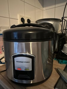 GOURMETmaxx Kompakt-Reiskocher & Dampfgarer, 1L, inkl. Dampfeinsatz, Gartopf, Reislöffel & Messbecher, Warmhaltefunktion, ideal für kleine Familien & Singles, spülmaschinengeeignet Klantenfoto 3