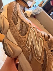 New Balance U9060 Erc, color beige Foto del cliente 1