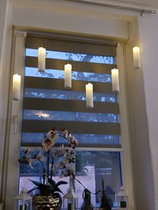 Karnisz w kolorze taupe, rozciągalny w zakresie 115–200 cm, zestaw stylowy wraz z akcesoriami, 3 wsporniki, stal nierdzewna, karnisz z końcówkami Zdjęcie produktu od klienta nr 1