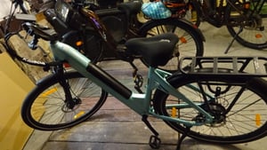 28 Zoll 20Ah E Bike City Elektrofahrrad mit tiefem Einsteig Pedelec Motor Reichweite bis 120km E-City Bike E-Hollandräder Schnee-E-Bike E-BIKE ebike Kunden-Foto 2
