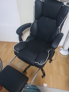 Gaming-Stuhl mit Ventilator, Bürostuhl, Luftkühler und Kühlung – Belüfteter Kühlsitz, mit Liegefunktion,  sanfte Vibrationsmassage, Schwarz Kunden-Foto 27