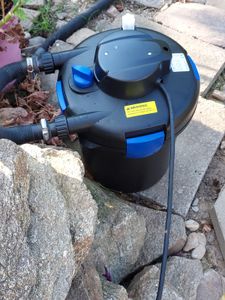 Kruger Meier PondX UV 4000 - Druckfilter mit UV-Lampe für einen Gartenteich von 4000l Kunden-Foto 1