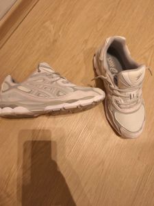 Asics Gel-NYC Cream Cloud Grey - 42.5 Kunden-Foto 3