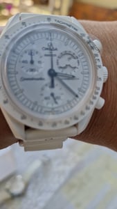 Swatch x Omega Mission To The Moonphase Snoopy Black Kunden-Foto 1