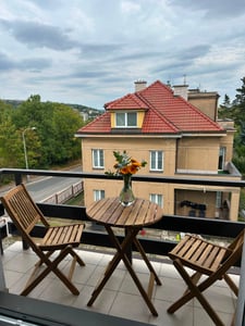 KOMFOTTEU 3-dílný balkonový nábytek, skládací balkonový set, zahradní nábytek s 1 stolem a 2 židlemi, sedací souprava se 2 polštáři, bistro set na balkon, zahradu (béžové polštáře) Fotografie od zákazníka č. 1