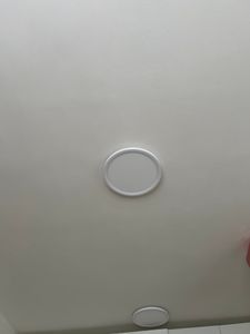 Philips Hue White ambience Tento rundes WA LED-Deckenpanel 42,1 cm weiß, Bluetooth/Zigbee, Weiß, 2200 K, 6500 K, 23 W, 25000 h Kunden-Foto 1