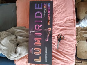 Detská kolobežka LUMI RIDE dvojkolesová kolobežka s LED kolieskami, zadné brzdy, nastaviteľná výška, nosnosť do 50 kg, skladacia ružová Sun Baby Fotografia od zákazníka č. 2