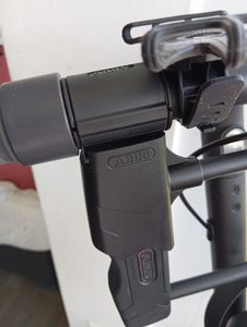 ABUS Bügelschloss Granit 460 + USH460-Halterung - Fahrradschloss mit Rundbügel - ABUS-Sicherheitslevel 9 - 300 mm Bügelhöhe Kunden-Foto 1