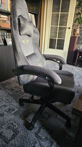 GTPLAYER Gaming Stuhl Ergonomischer Gaming Sessel Schreibtischstuhl Bürostuhl mit Stoffoberfläche Federsitzkissen, Verbindungsarmlehnen, mit Fußstütze Kunden-Foto 4